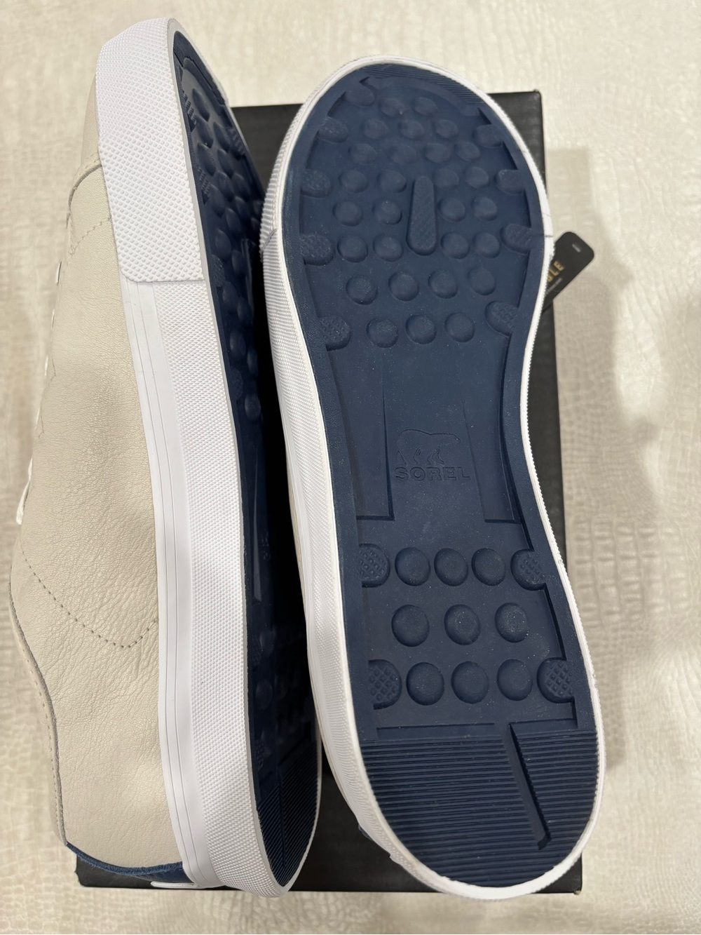 Sorel Men's Caribou Sneaker Low - Waterproof NWT. White, Fungi. Size 13 - Picture 7 of 9